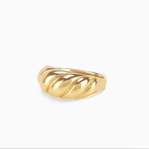 Mejuri Croissant Dome Ring